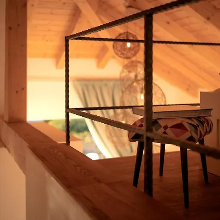 アパート D_view フヴァル